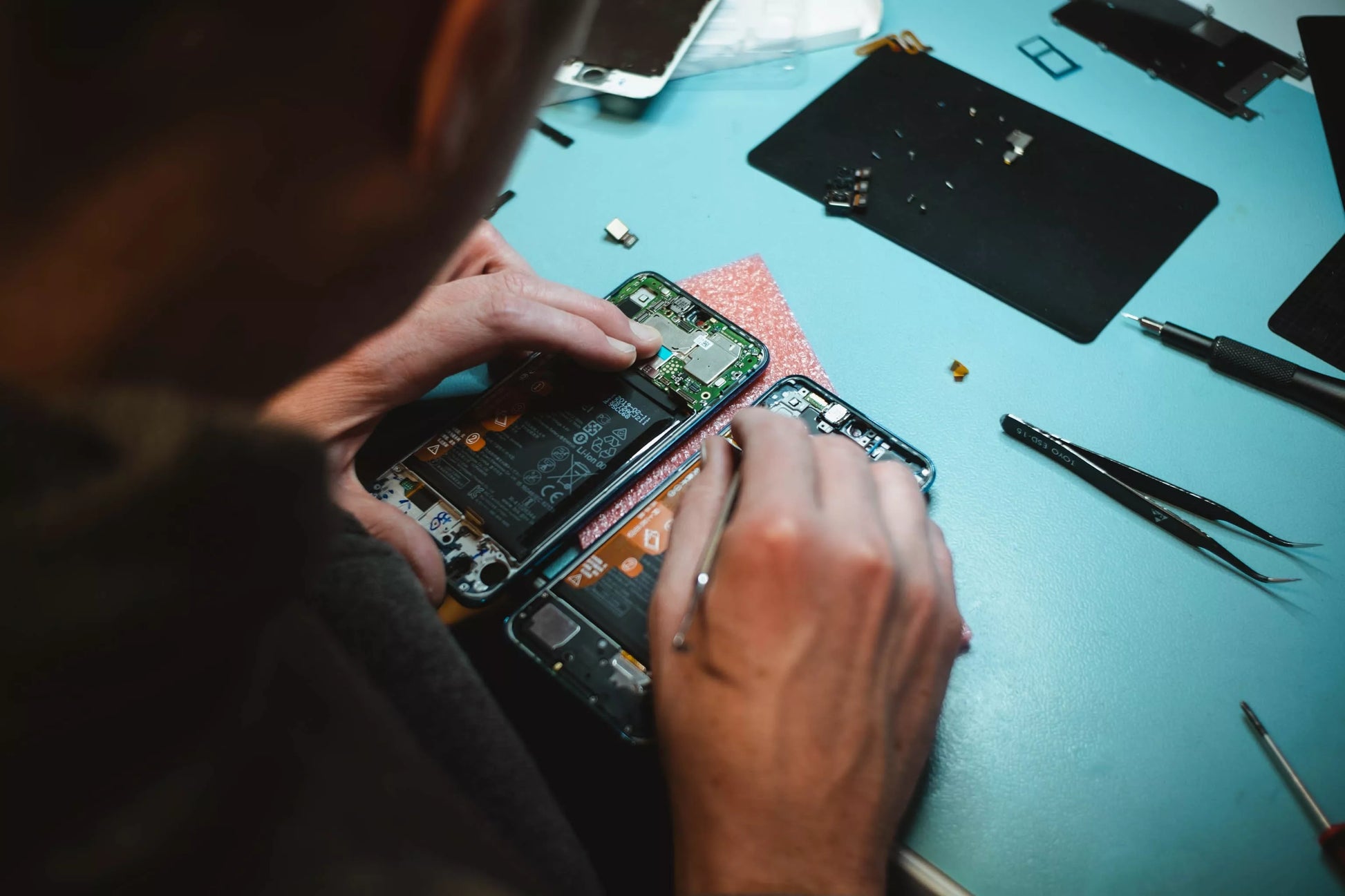 Professionelle Displayreparatur für iPhone X und XS - Glasschaden - Bontalin refurb